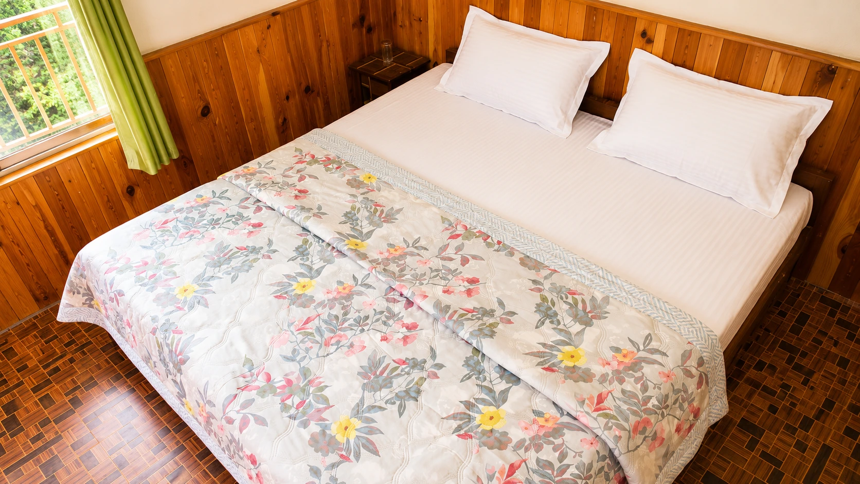 Mountain View Room
